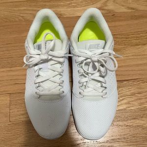 nike cheer shoes